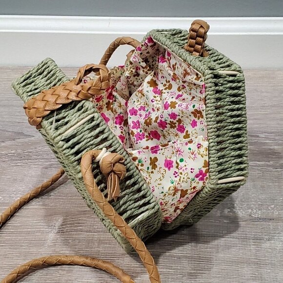 Mali + Lili Green Rattan Wicker Crossbody Bag Floral Lining Hexagon Shape - Picture 15 of 16
